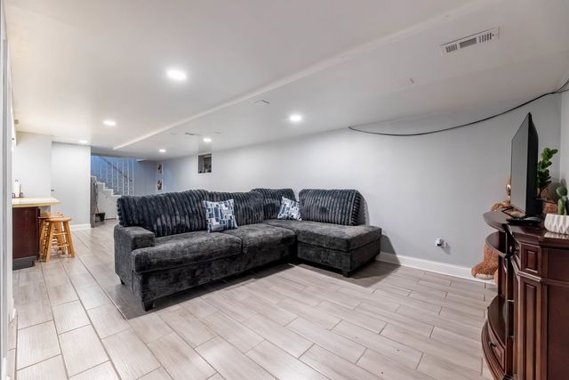 14524 S Campbell Avenue, Posen, IL 60469