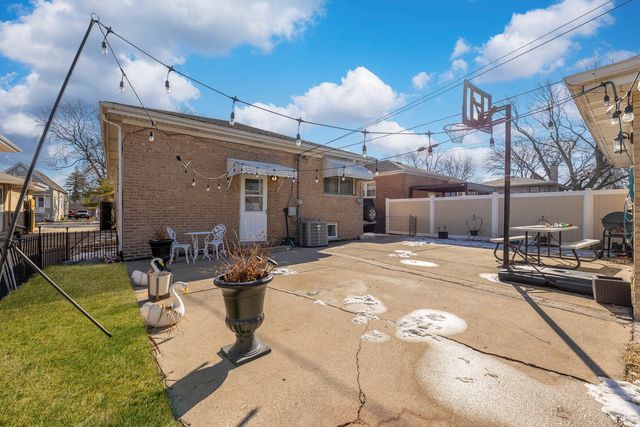 14524 S Campbell Avenue, Posen, IL 60469