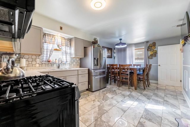 14524 S Campbell Avenue, Posen, IL 60469