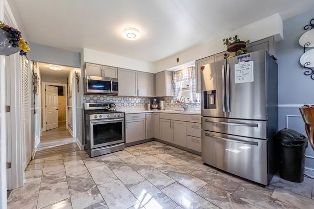 14524 S Campbell Avenue, Posen, IL 60469