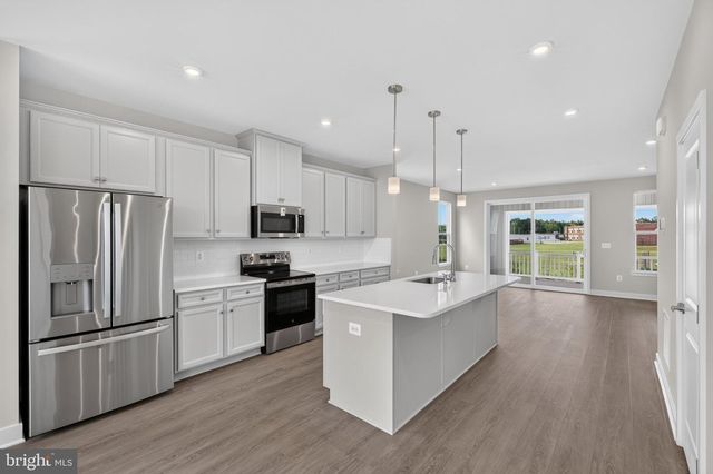 8116 INDEPENDENCE DR, Spotsylvania, VA 22553