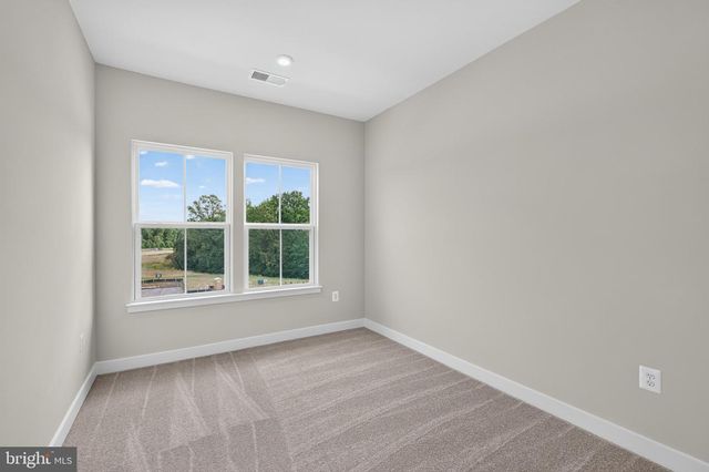 8116 INDEPENDENCE DR, Spotsylvania, VA 22553