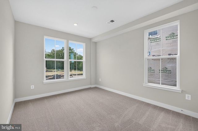 8116 INDEPENDENCE DR, Spotsylvania, VA 22553