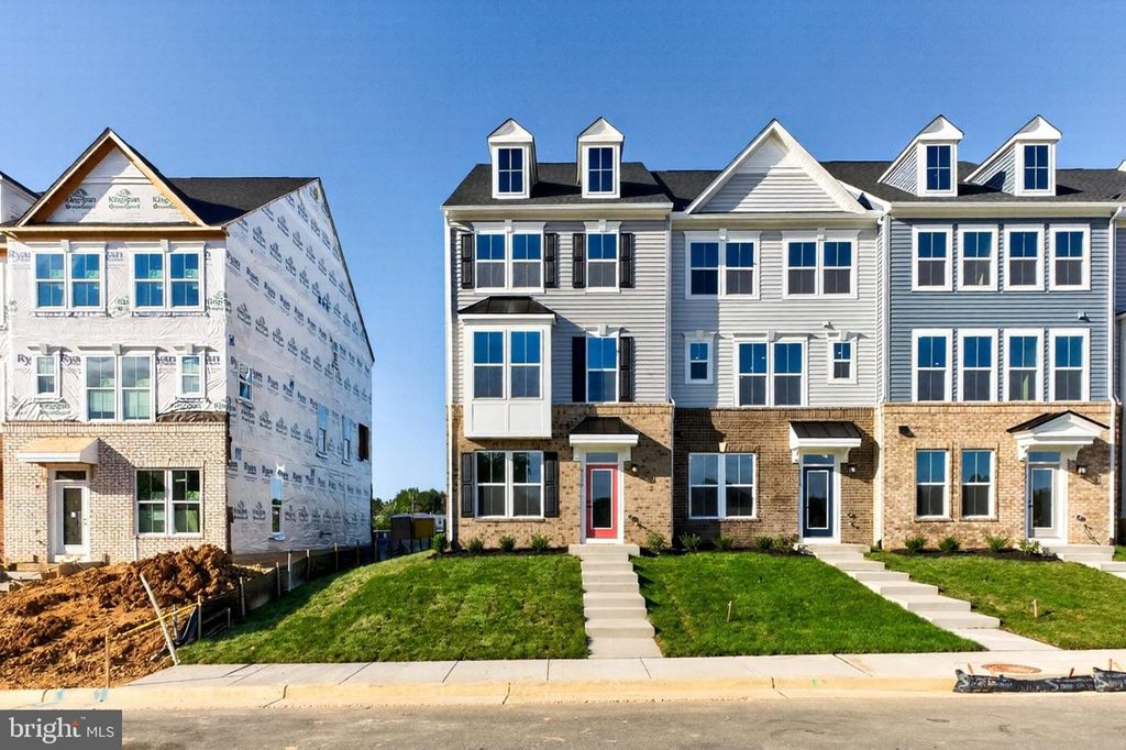 8116 INDEPENDENCE DR, Spotsylvania, VA 22553