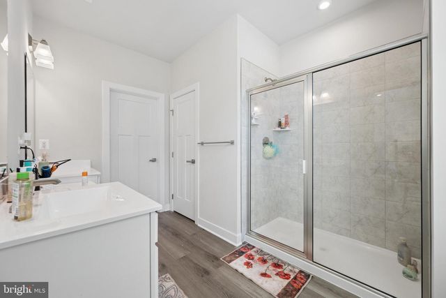 42587 PITLOCHRY DR, Sterling, VA 20166