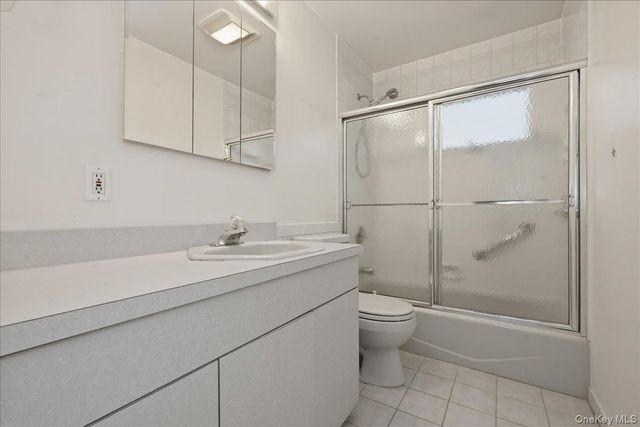 48 E 1st Street, Freeport, NY 11520