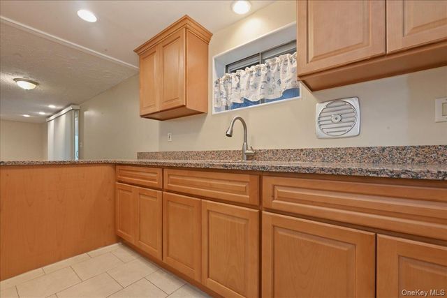 48 E 1st Street, Freeport, NY 11520