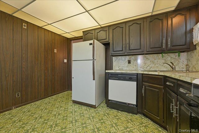 48 E 1st Street, Freeport, NY 11520