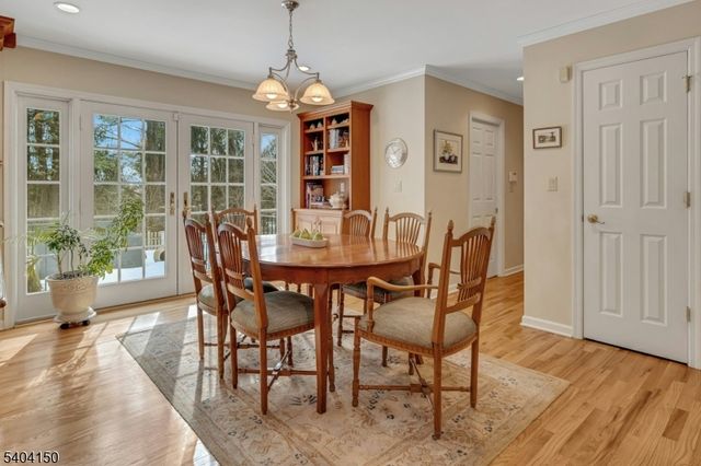 31 Garfield Ave, Madison Boro, NJ 07940