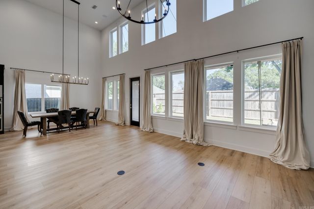 1640 Poteete Drive, Conway, AR 72034