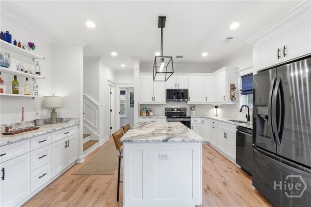 806 E 35th Street, Savannah, GA 31401