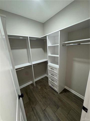 496 Balli Circle, La Feria, TX 78559