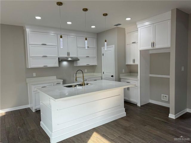 496 Balli Circle, La Feria, TX 78559