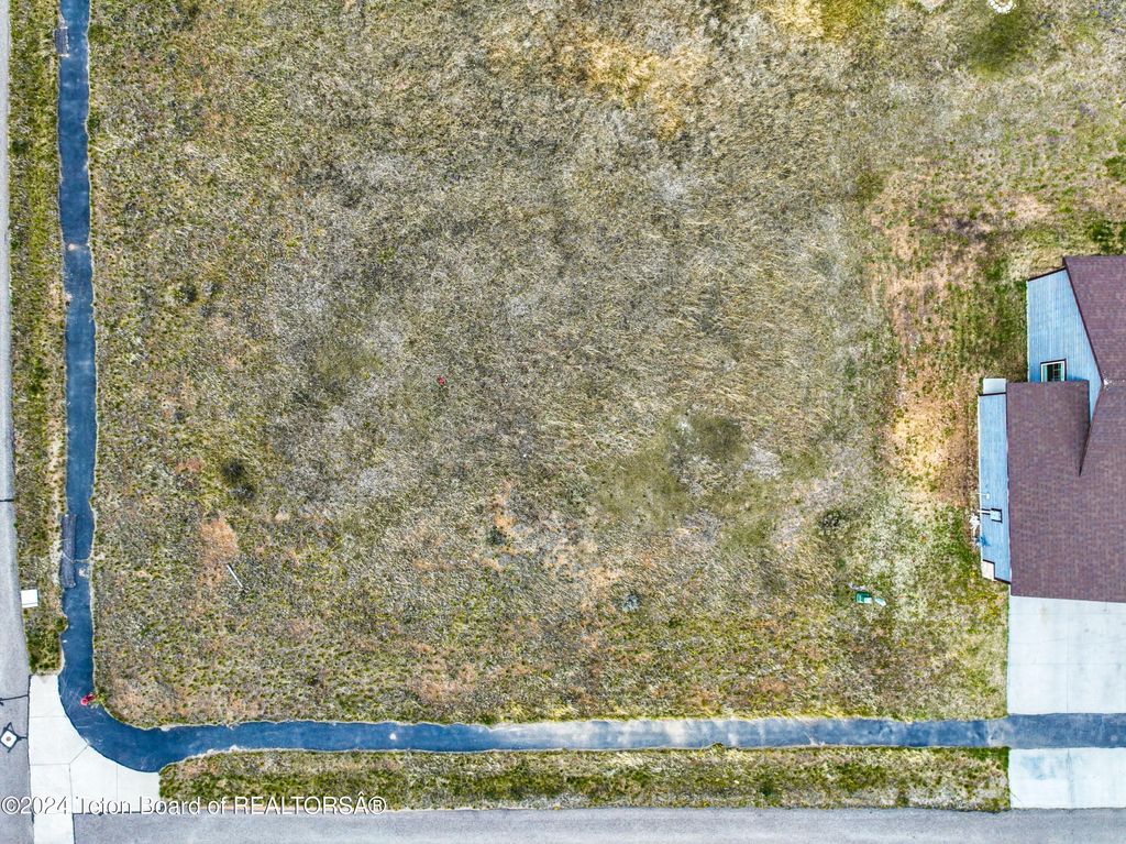 RIVER BEND Street, Pinedale, WY 82941 photo 4