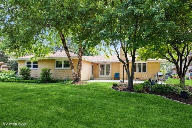 7532 Sheridan Drive, Willowbrook, IL 60527