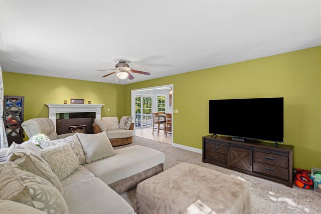 17 Stanley Pond Drive, Rochester, NH 03839