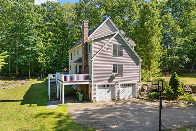 17 Stanley Pond Drive, Rochester, NH 03839