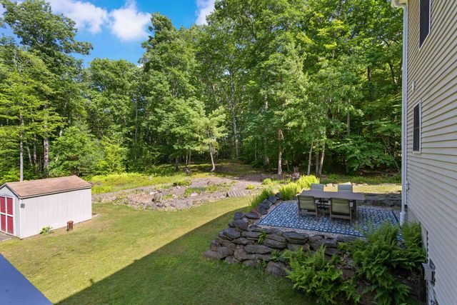 17 Stanley Pond Drive, Rochester, NH 03839