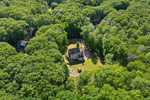 17 Stanley Pond Drive, Rochester, NH 03839