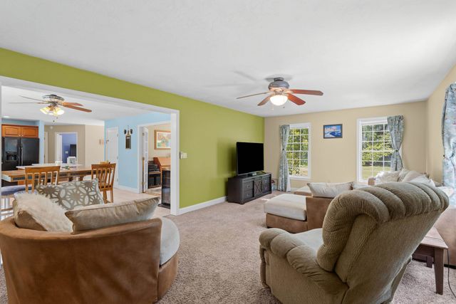 17 Stanley Pond Drive, Rochester, NH 03839