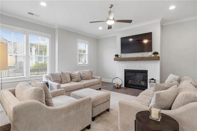 1957 Haley Walk, Atlanta, GA 30318