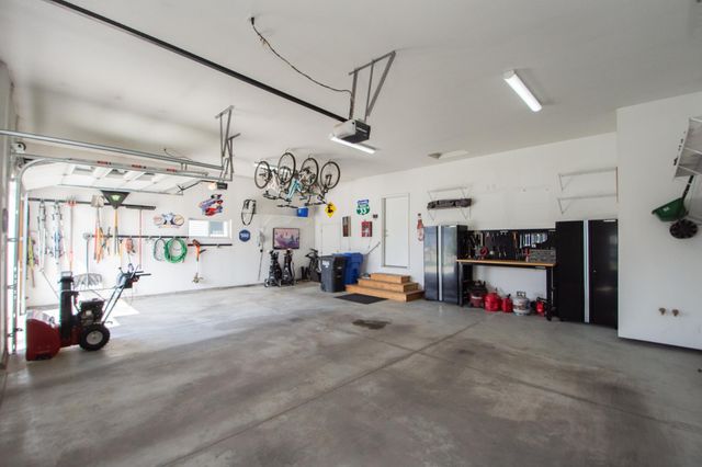 5674 43rd Street S, Fargo, ND 58104