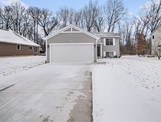 2520 Woodridge Drive, Madison Twp, MI 49221