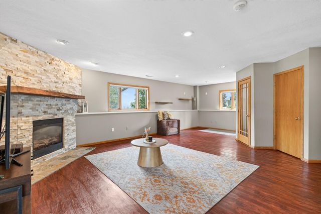 5440 141st Court N, Hugo, MN 55038