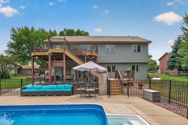 5440 141st Court N, Hugo, MN 55038
