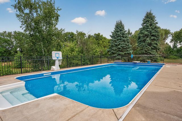 5440 141st Court N, Hugo, MN 55038
