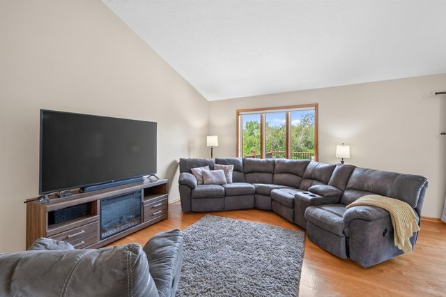 5440 141st Court N, Hugo, MN 55038