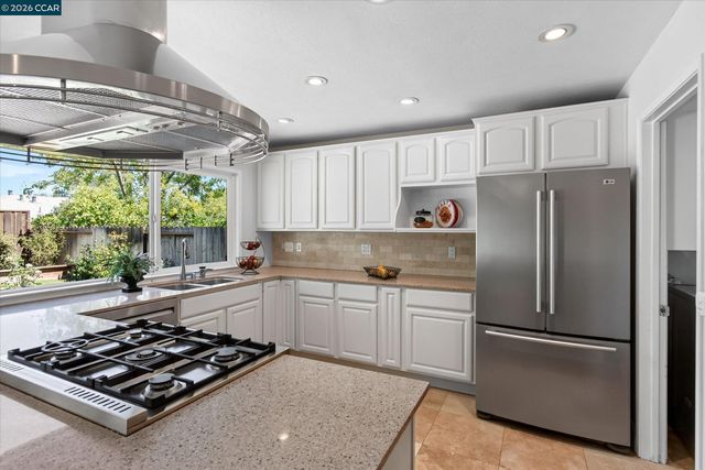1572 Fieldcrest Dr, Pleasant Hill, CA 94523