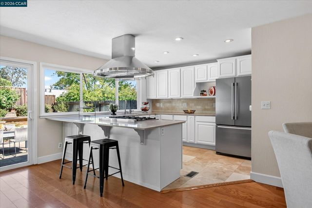 1572 Fieldcrest Dr, Pleasant Hill, CA 94523