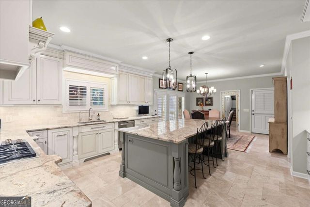 935 Ivy Falls Drive, Sandy Springs, GA 30328