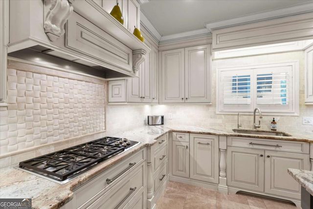 935 Ivy Falls Drive, Sandy Springs, GA 30328