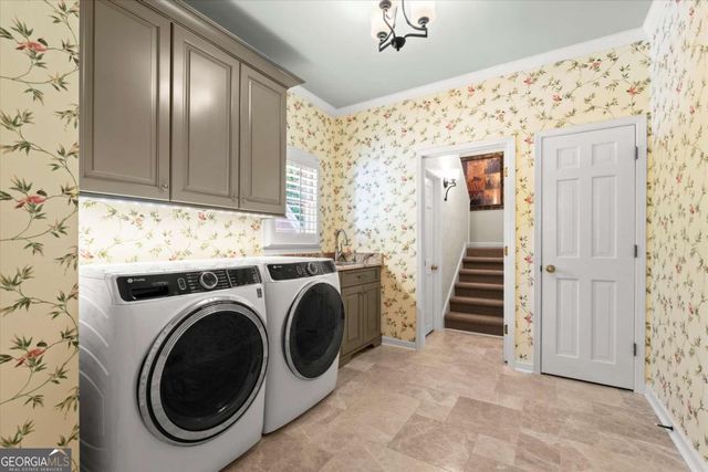 935 Ivy Falls Drive, Sandy Springs, GA 30328