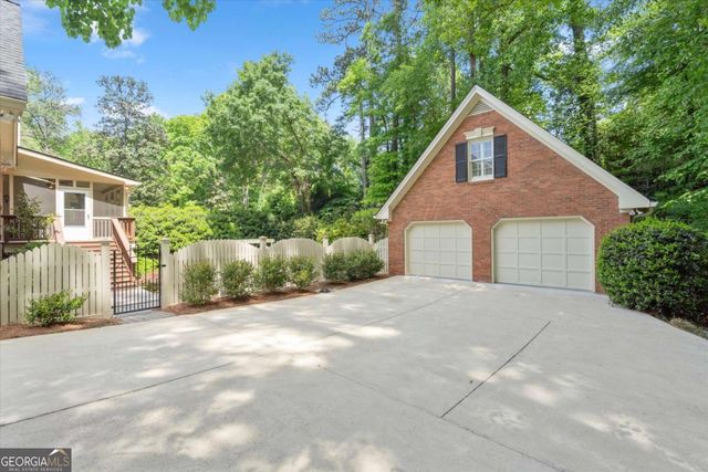 935 Ivy Falls Drive, Sandy Springs, GA 30328