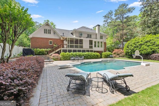 935 Ivy Falls Drive, Sandy Springs, GA 30328