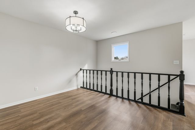 2514 E 51st Street E, Davenport, IA 52807