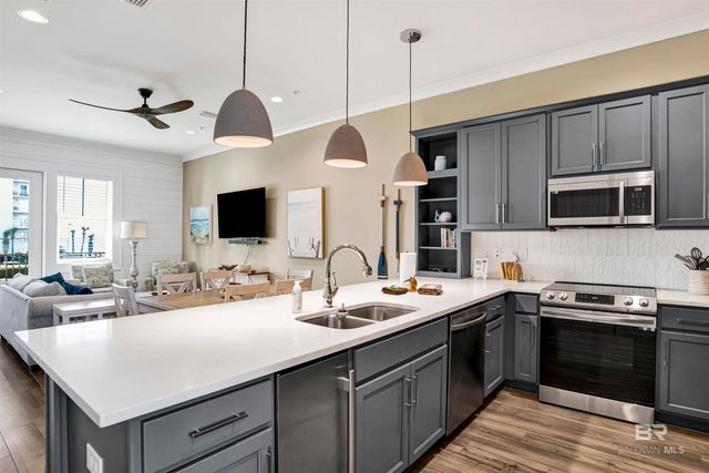 951 W Lagoon Avenue VV, Gulf Shores, AL 36542