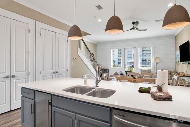 951 W Lagoon Avenue VV, Gulf Shores, AL 36542