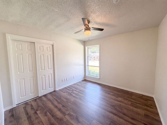2136 Mountainview Drive, Hurst, TX 76054