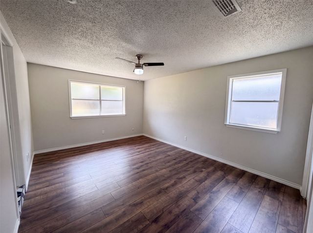 2136 Mountainview Drive, Hurst, TX 76054