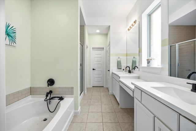 2146 Mossbrook Drive, Royse City, TX 75189