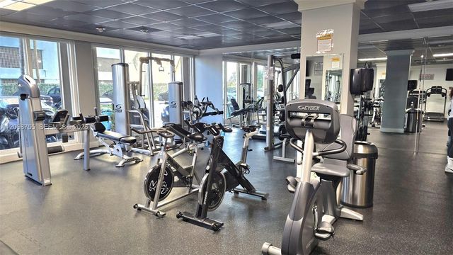 1865 79th St Causeway 2J, North Bay Village, FL 33141