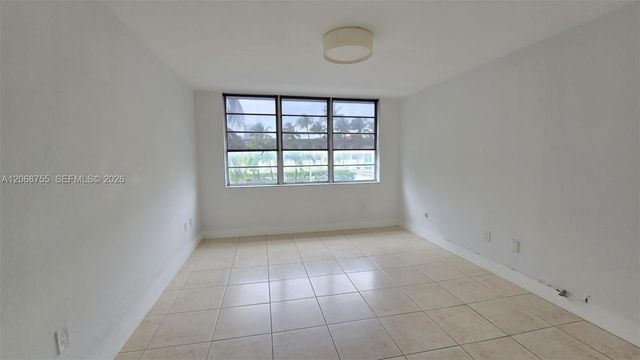 1865 79th St Causeway 2J, North Bay Village, FL 33141