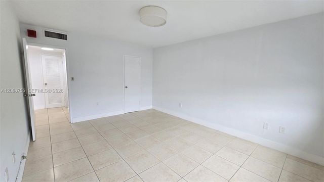 1865 79th St Causeway 2J, North Bay Village, FL 33141