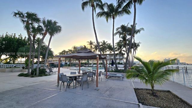 1865 79th St Causeway 2J, North Bay Village, FL 33141
