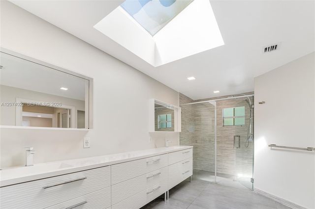 140 N Hibiscus Drive, Miami Beach, FL 33139