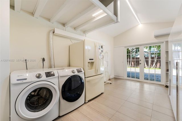 140 N Hibiscus Drive, Miami Beach, FL 33139